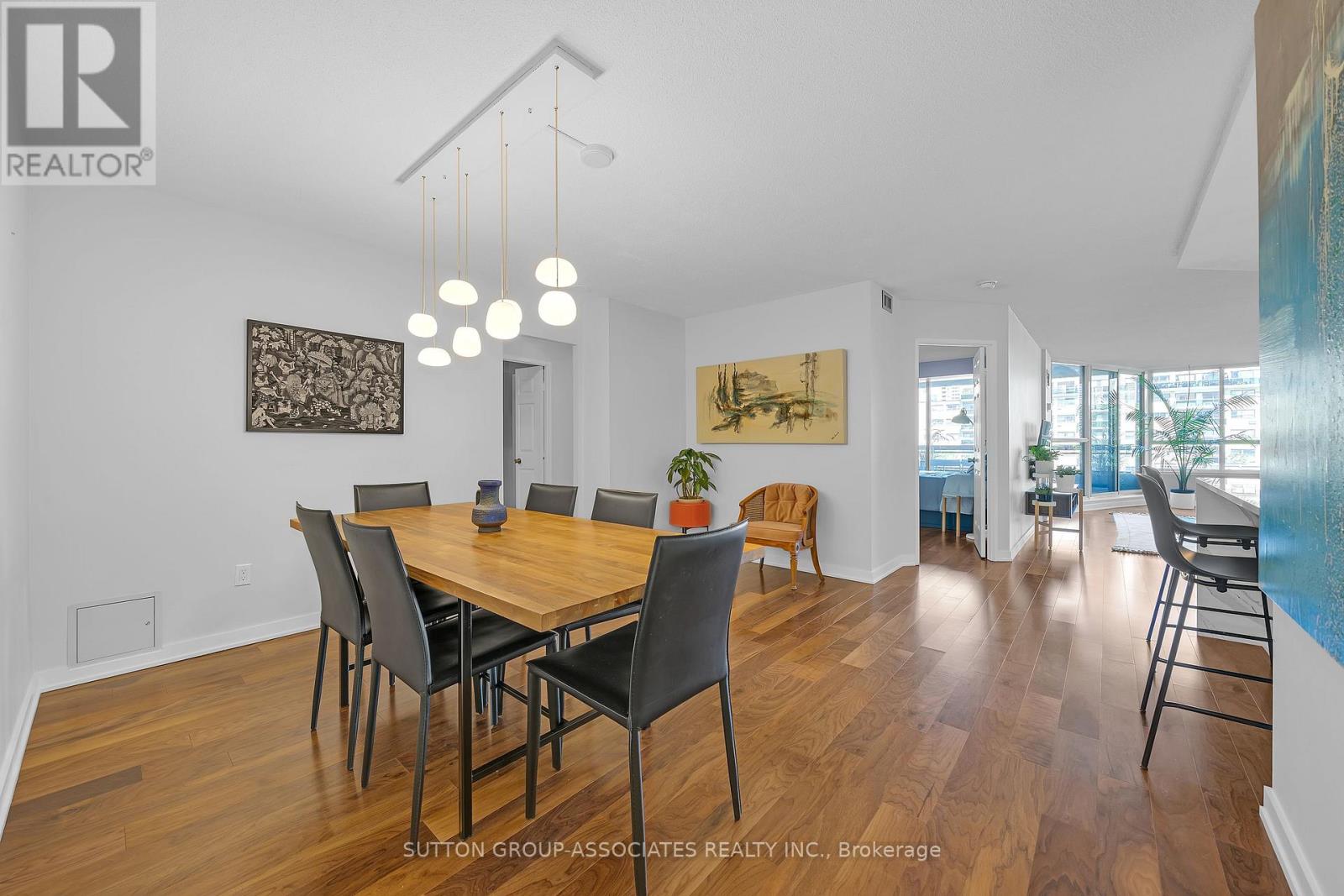 601 - 130 CARLTON STREET, Toronto, Ontario