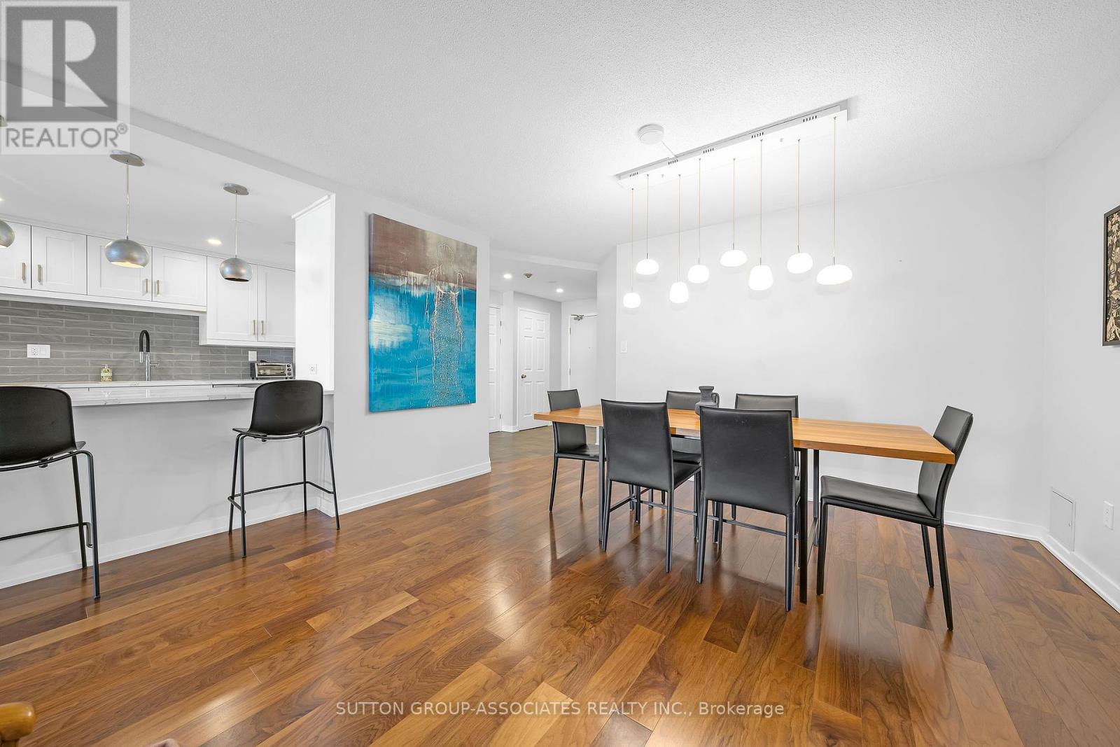 601 - 130 Carlton Street, Toronto, Ontario  M5A 4K3 - Photo 3 - C12446190