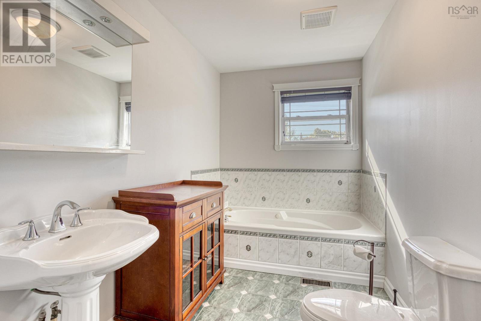 81 Flamingo Drive, Rockingham, Nova Scotia  B3M 1T2 - Photo 27 - 202519651