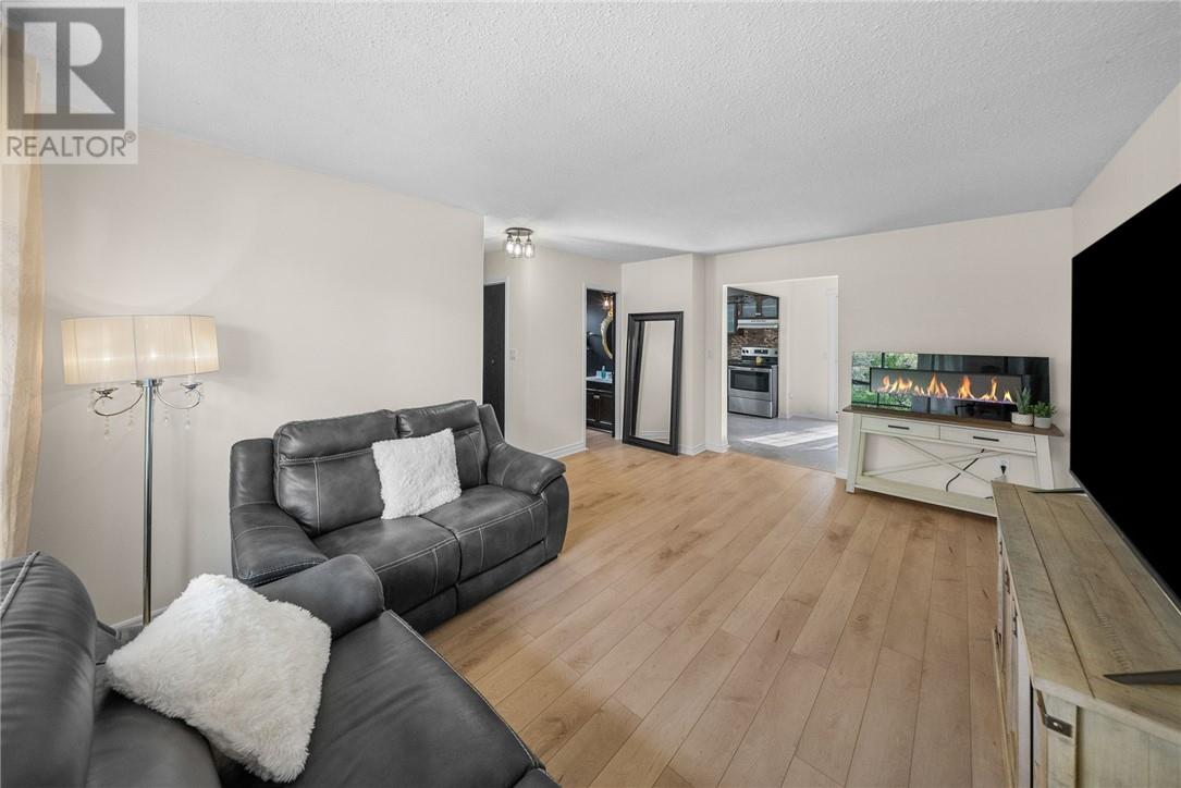 608 Beatrice Crescent, Sudbury, Ontario  P3A 5B5 - Photo 10 - 2125070