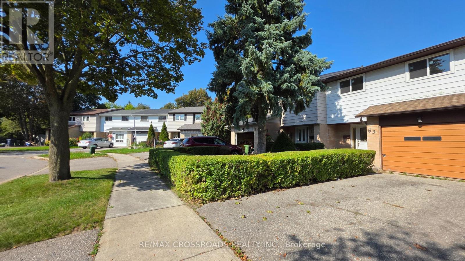 63 Osterhout Place, Toronto, Ontario  M1B 1E4 - Photo 4 - E12446202
