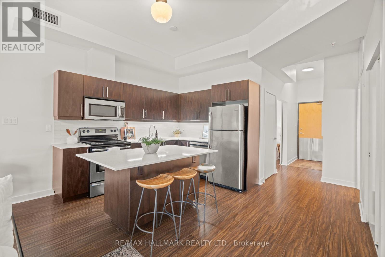 201 - 53 Colgate Avenue, Toronto, Ontario  M4M 1N6 - Photo 6 - E12446235