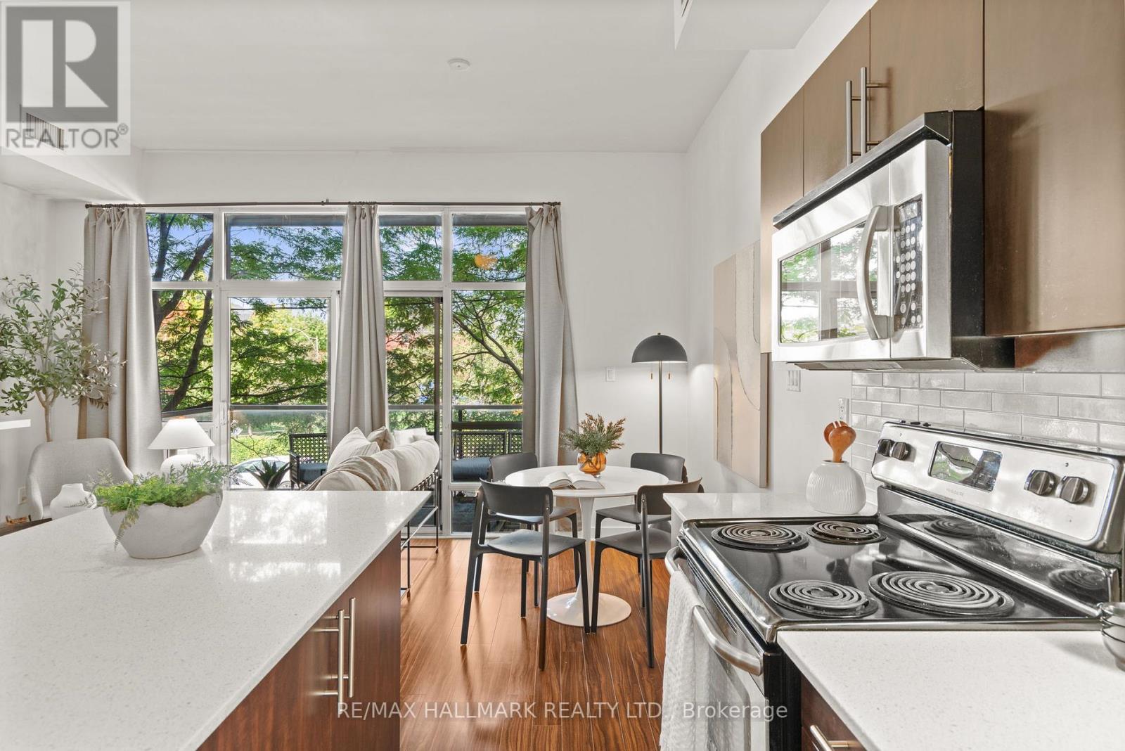 201 - 53 Colgate Avenue, Toronto, Ontario  M4M 1N6 - Photo 7 - E12446235