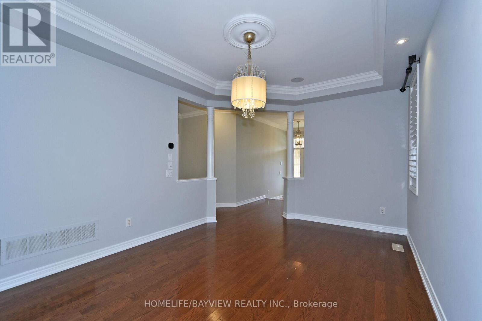 34 Lady Valentina Avenue, Vaughan, Ontario  L6A 0E4 - Photo 11 - N12406275