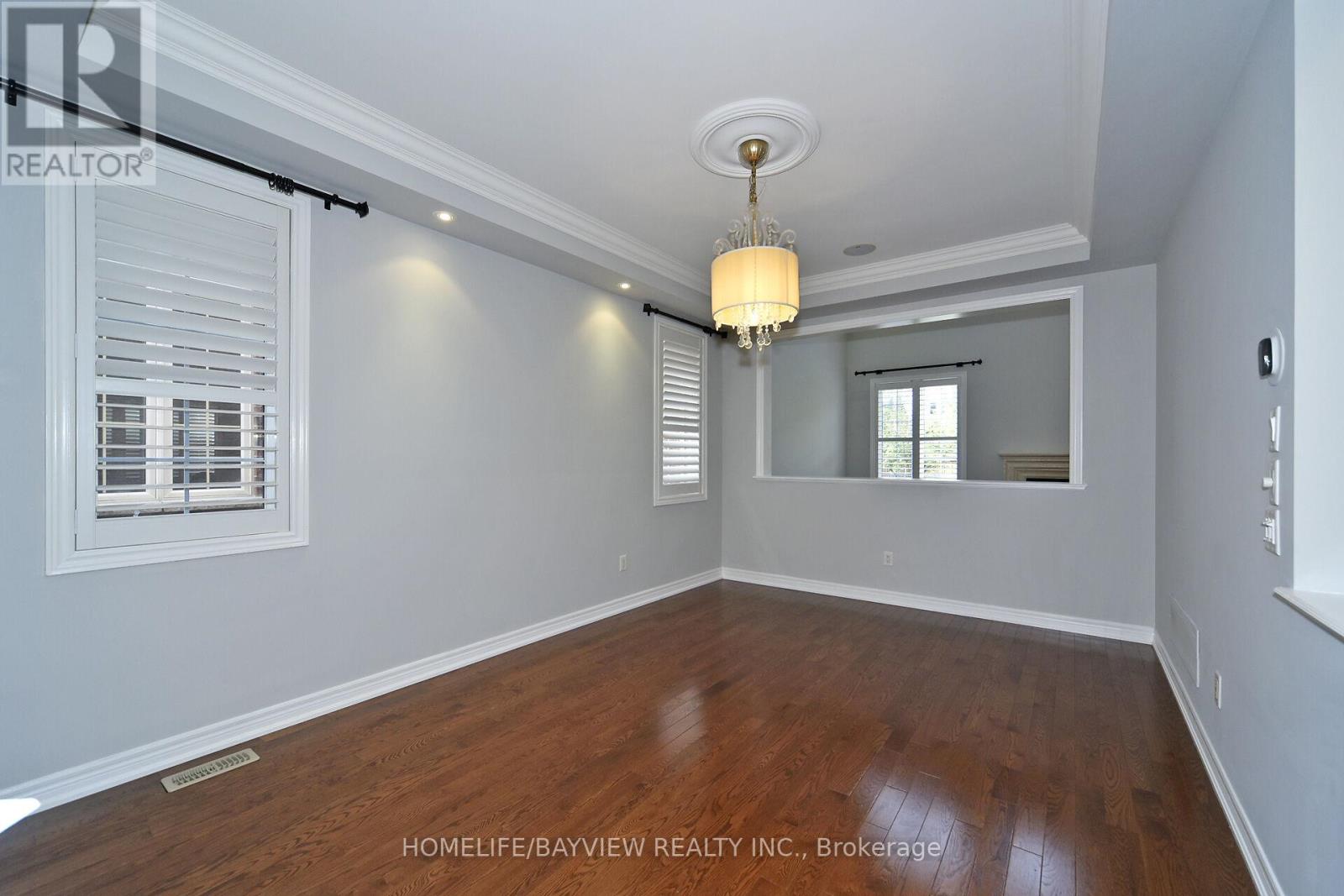 34 Lady Valentina Avenue, Vaughan, Ontario  L6A 0E4 - Photo 9 - N12406275