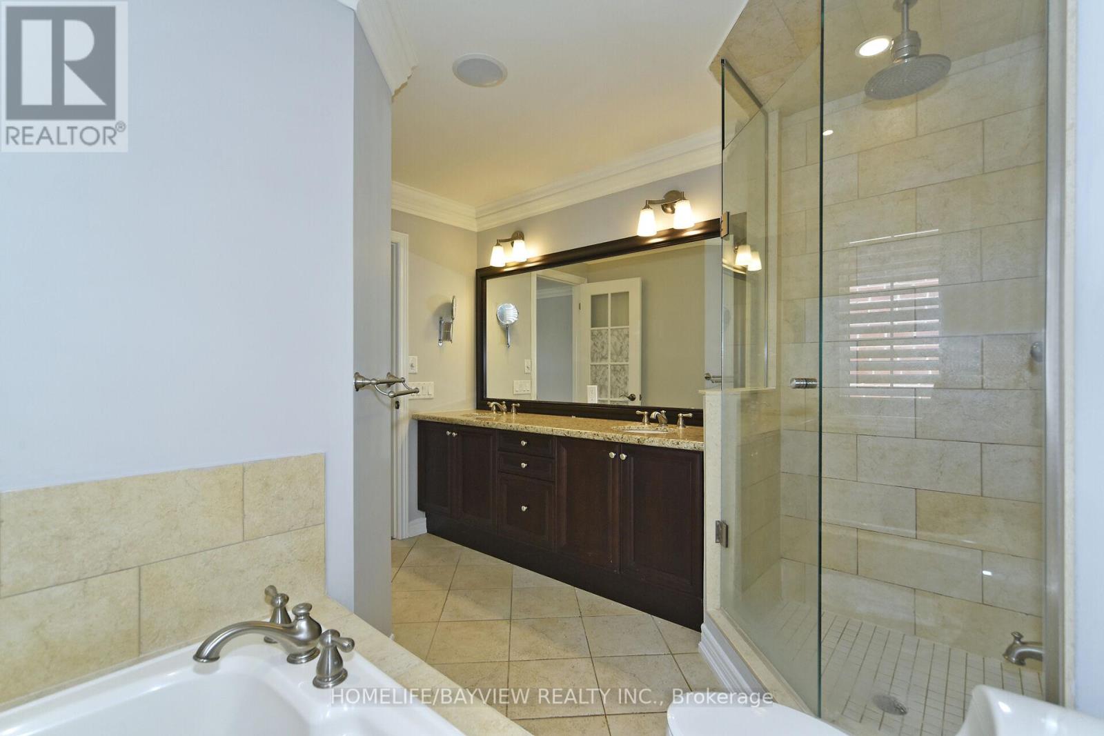 34 Lady Valentina Avenue, Vaughan, Ontario  L6A 0E4 - Photo 36 - N12406275