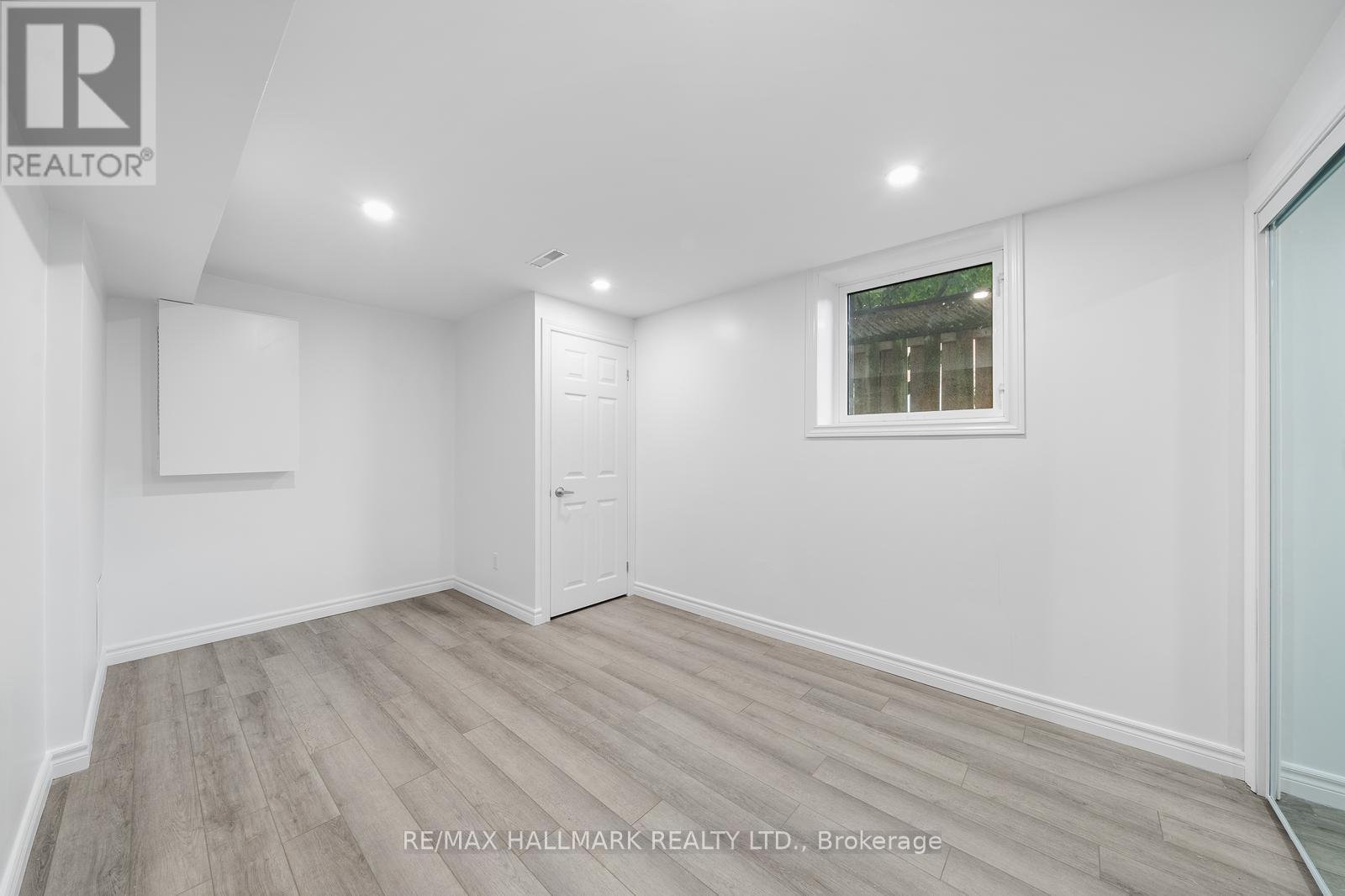 Ground - 237 Osmond Crescent, Newmarket, Ontario  L3Y 7L3 - Photo 11 - N12446194