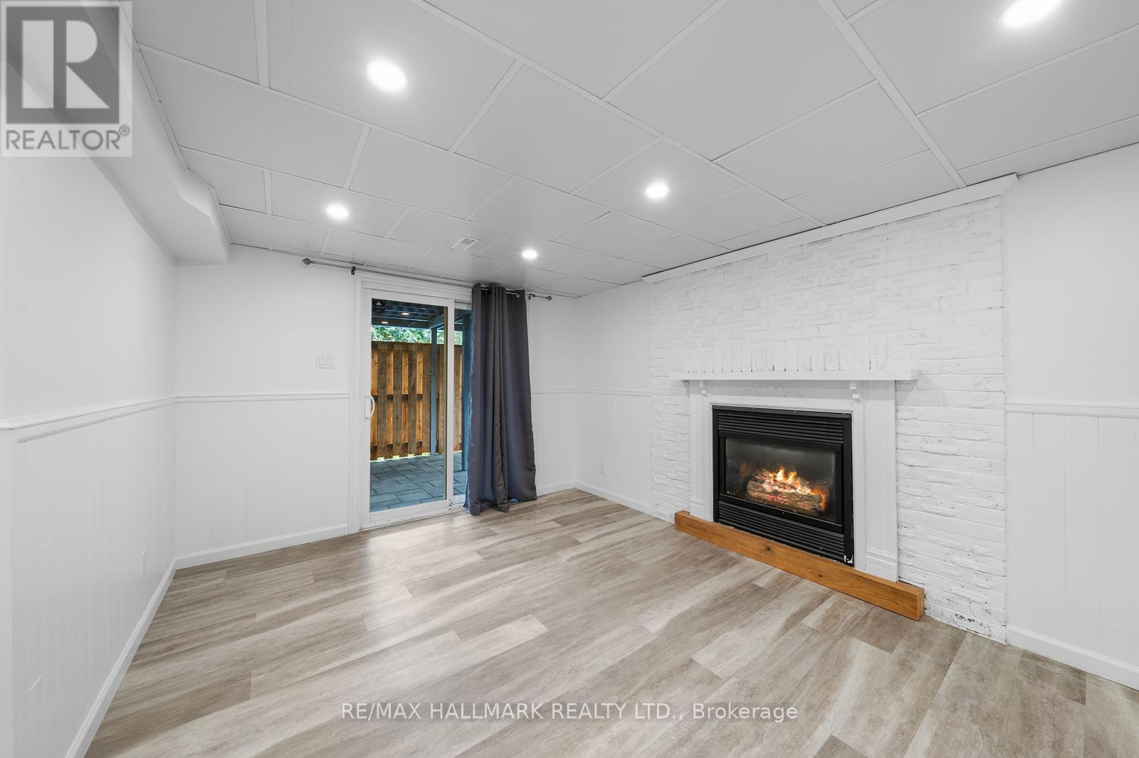 Ground - 237 Osmond Crescent, Newmarket, Ontario  L3Y 7L3 - Photo 6 - N12446194