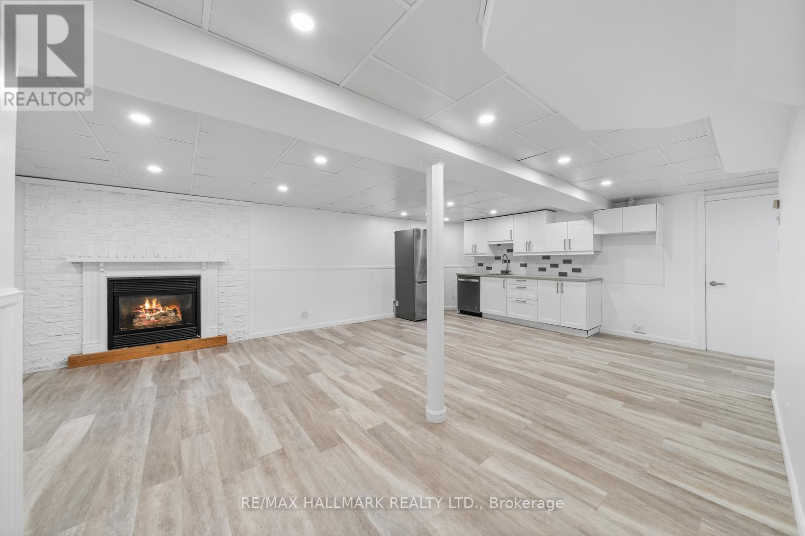 Ground - 237 Osmond Crescent, Newmarket, Ontario  L3Y 7L3 - Photo 7 - N12446194
