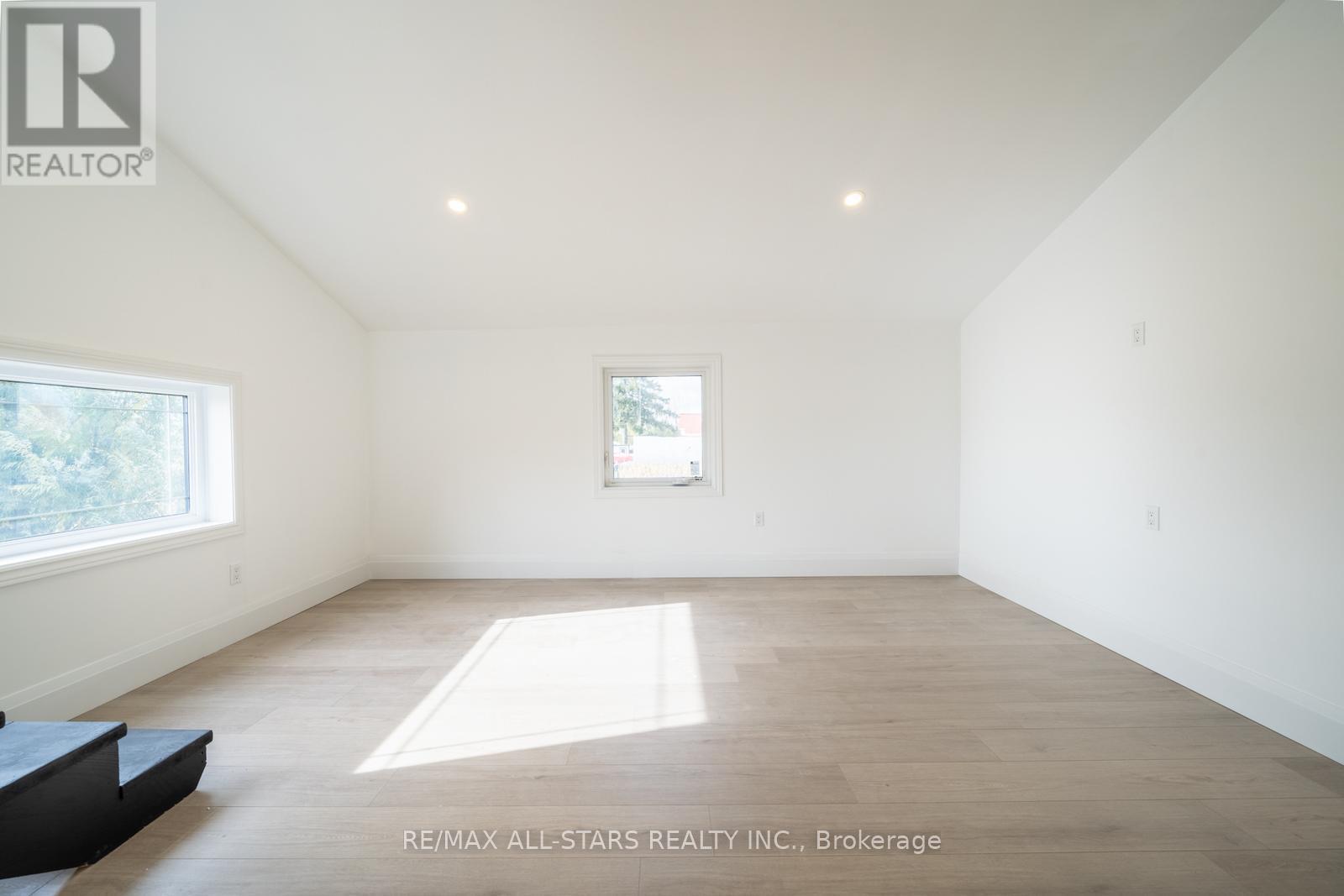 12991 Warden Avenue, Whitchurch-Stouffville, Ontario  L4A 4L1 - Photo 15 - N12446203