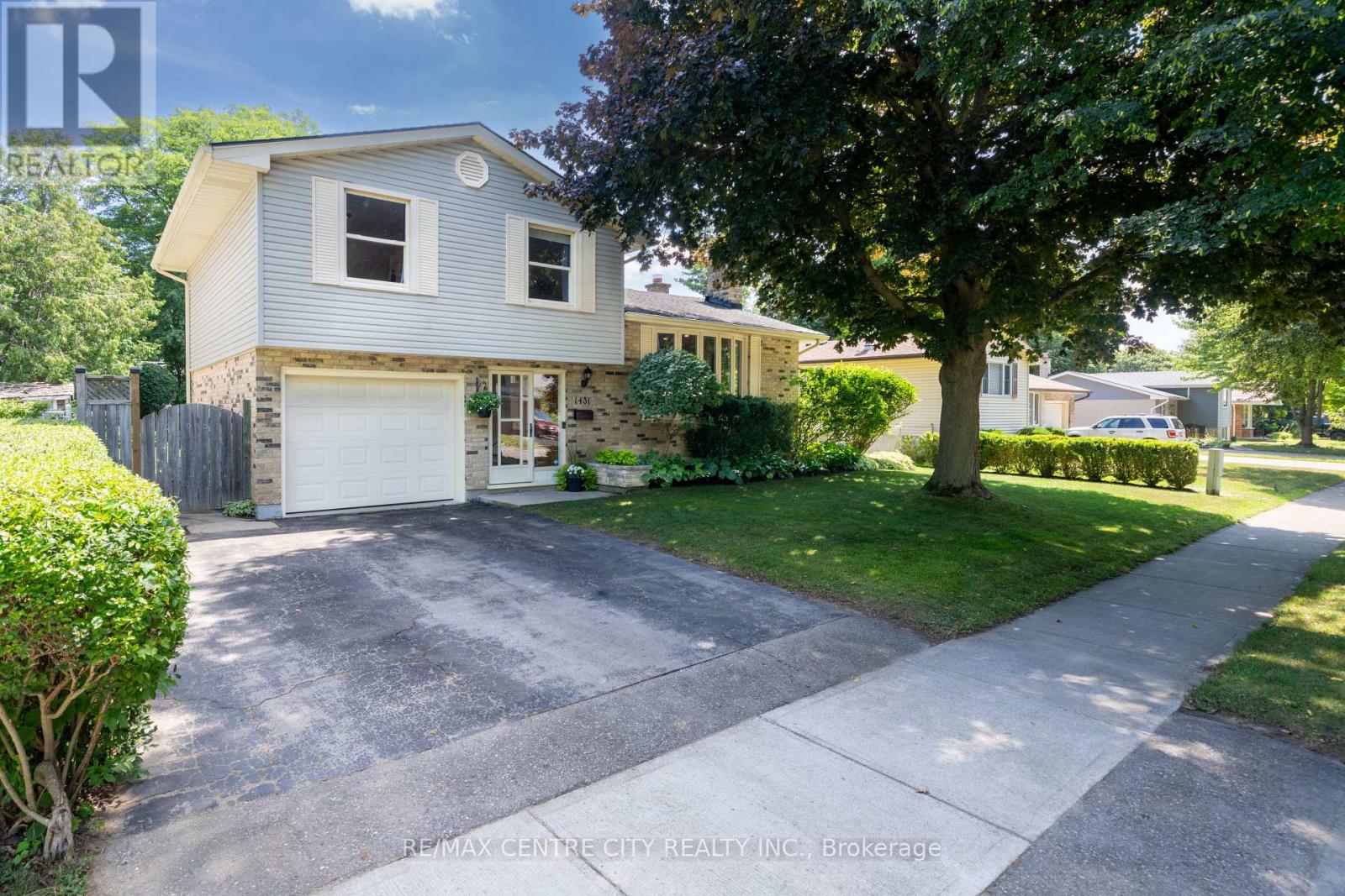 1431 STONEYBROOK CRESCENT, London North, Ontario