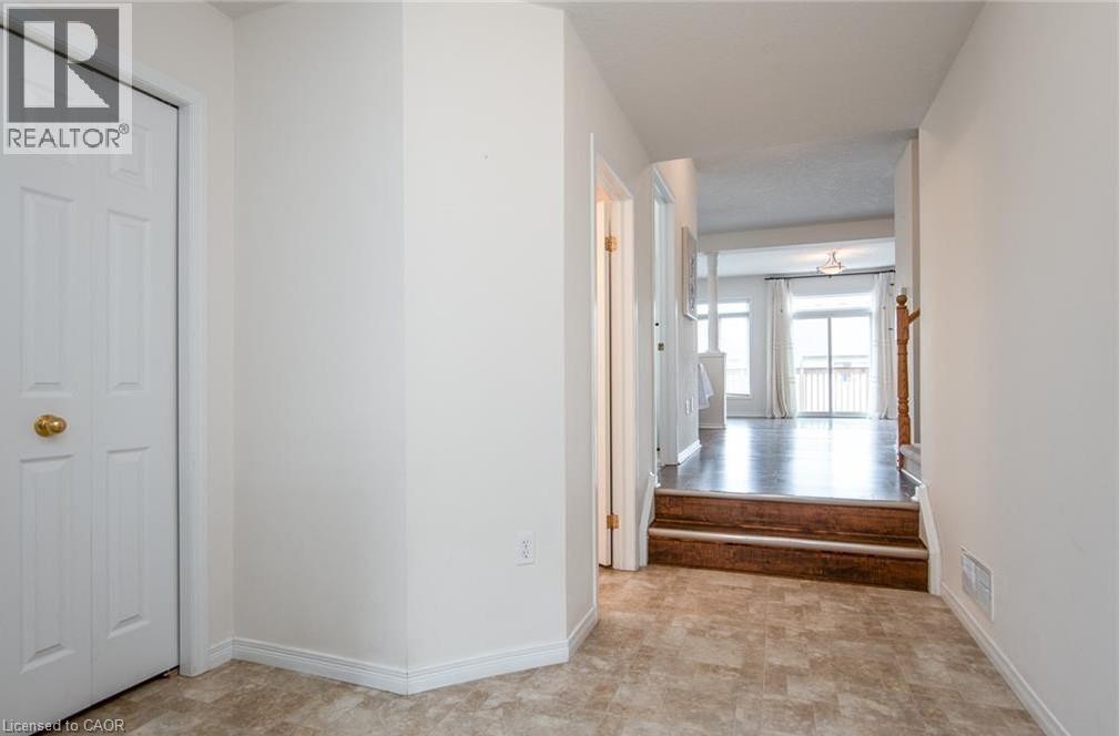 570 Woolgrass Avenue, Waterloo, Ontario  N2V 2Y2 - Photo 4 - 40776500