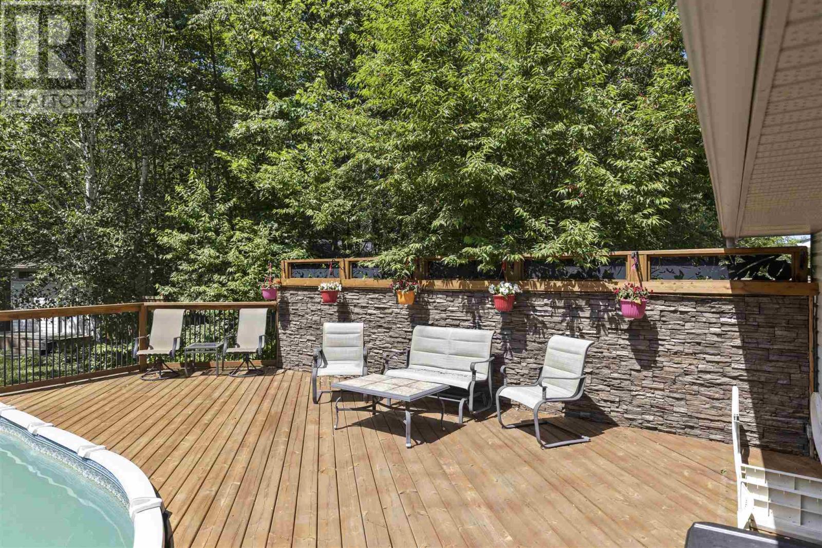 4144 Queen St, Sault Ste. Marie, Ontario  P6A 5K9 - Photo 8 - SM252738