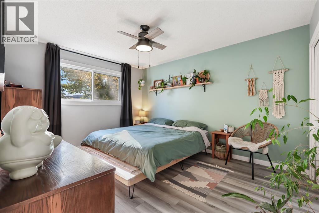 8 Cascade Place, Cochrane, Alberta  T4C 1G6 - Photo 21 - A2262211