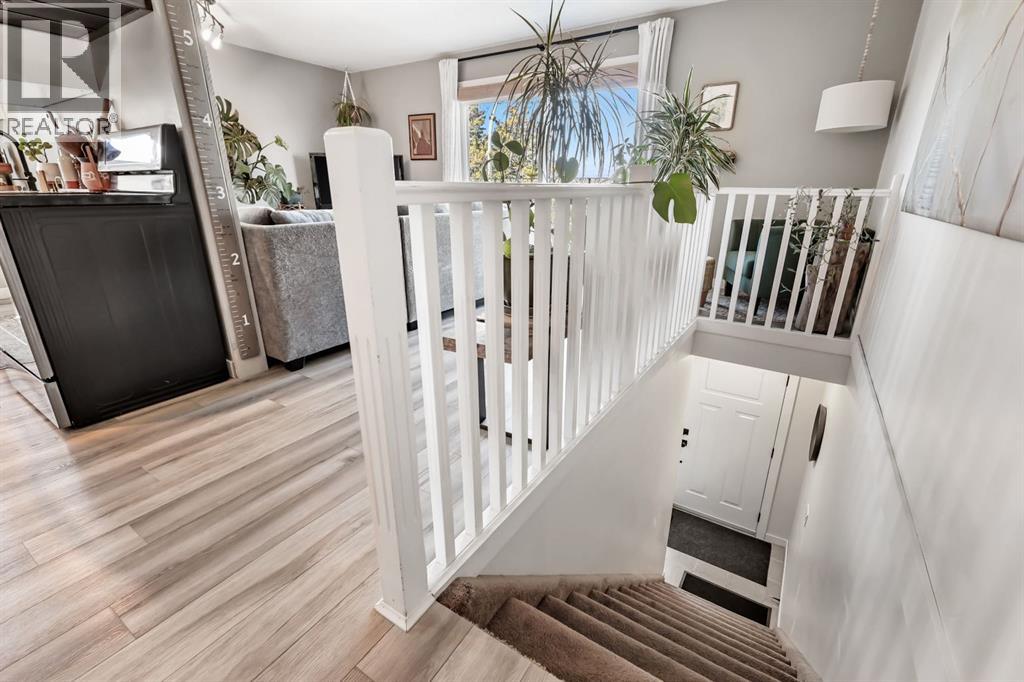 8 Cascade Place, Cochrane, Alberta  T4C 1G6 - Photo 7 - A2262211