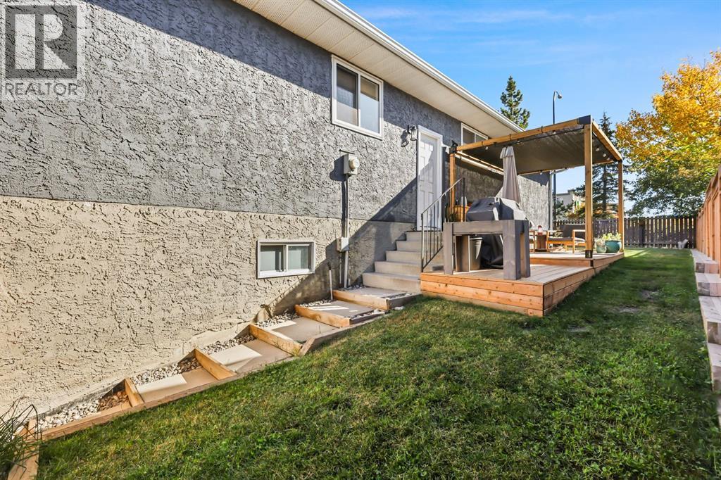8 Cascade Place, Cochrane, Alberta  T4C 1G6 - Photo 33 - A2262211