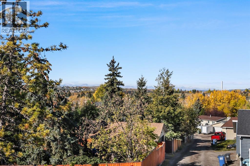 8 Cascade Place, Cochrane, Alberta  T4C 1G6 - Photo 4 - A2262211