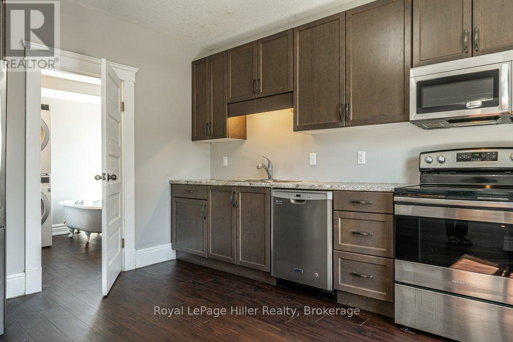 112 Huron Street, Stratford, Ontario  N5A 5S6 - Photo 12 - X12446246
