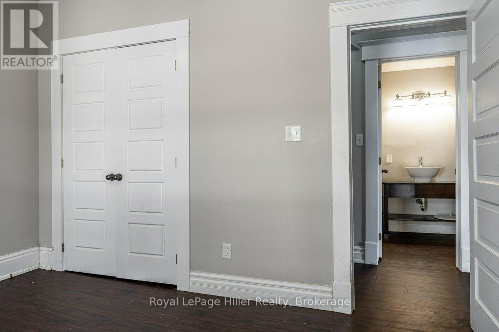 112 Huron Street, Stratford, Ontario  N5A 5S6 - Photo 18 - X12446246