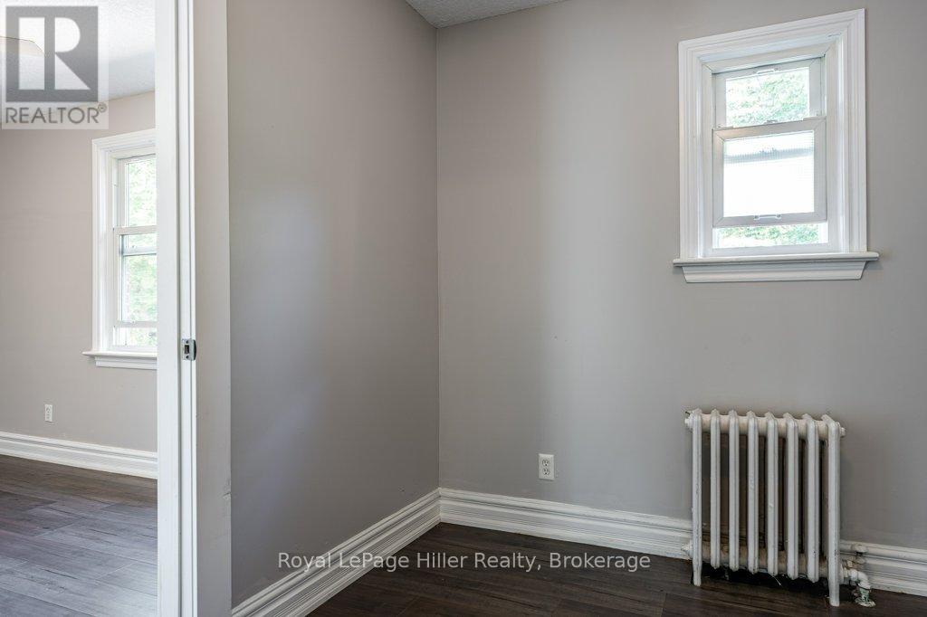 112 Huron Street, Stratford, Ontario  N5A 5S6 - Photo 23 - X12446246