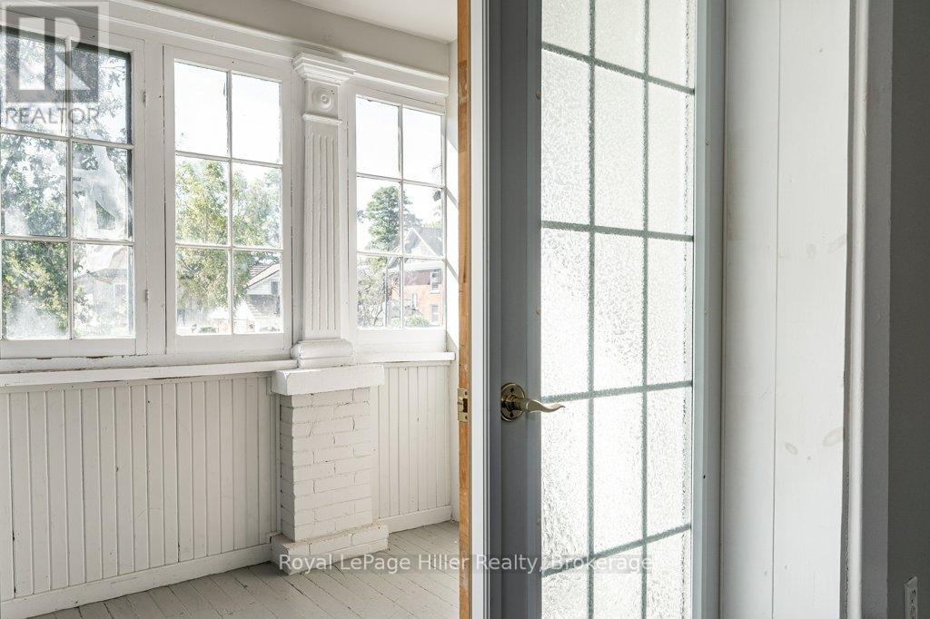 112 Huron Street, Stratford, Ontario  N5A 5S6 - Photo 32 - X12446246