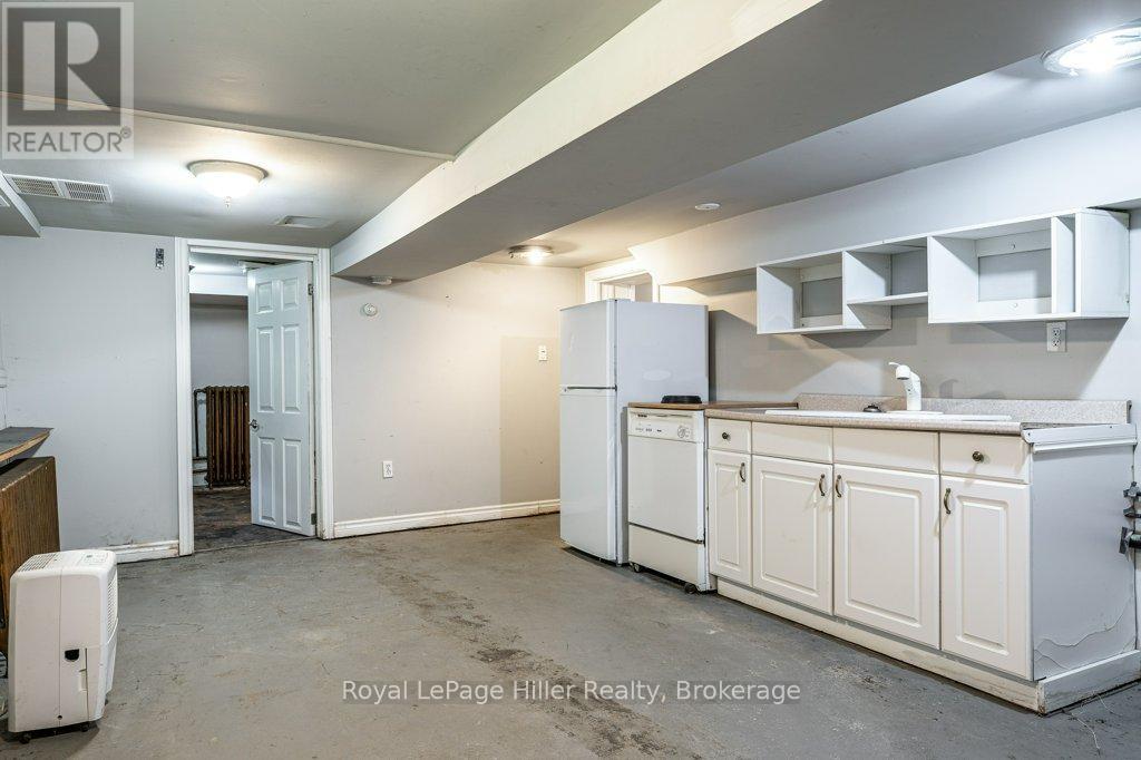 112 Huron Street, Stratford, Ontario  N5A 5S6 - Photo 36 - X12446246