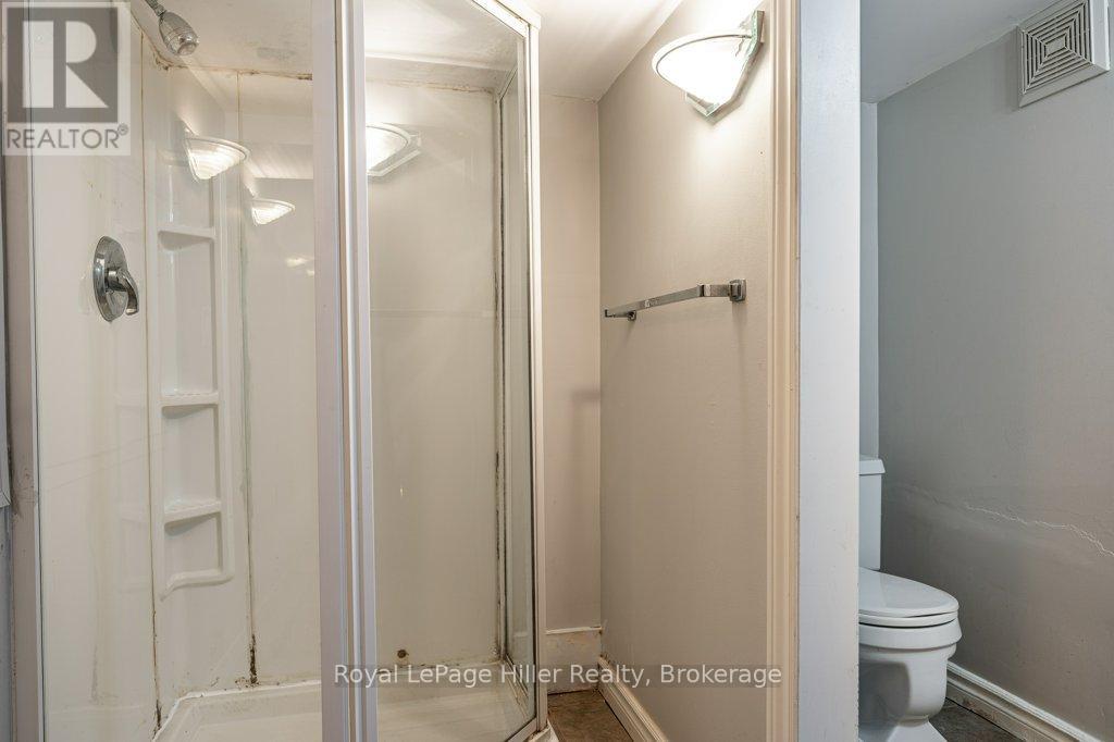112 Huron Street, Stratford, Ontario  N5A 5S6 - Photo 37 - X12446246