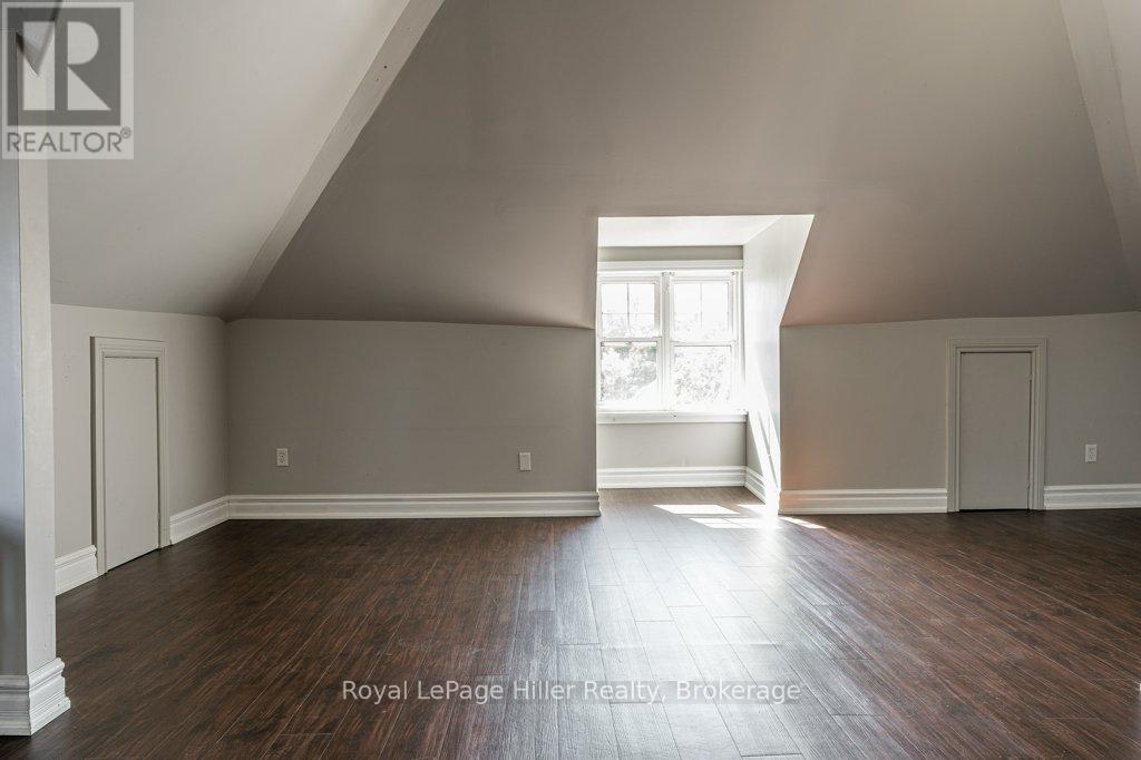 112 Huron Street, Stratford, Ontario  N5A 5S6 - Photo 45 - X12446246
