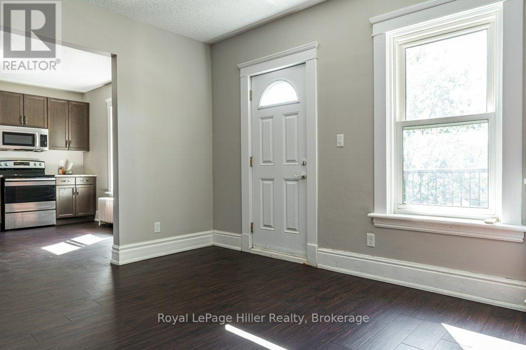 112 Huron Street, Stratford, Ontario  N5A 5S6 - Photo 7 - X12446246