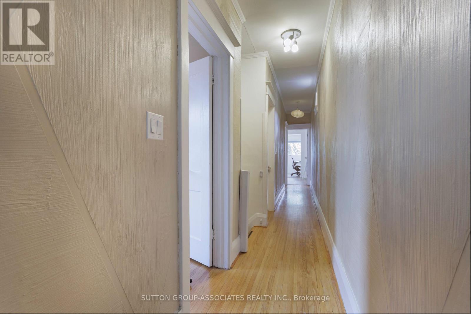 87 Peterborough Avenue, Toronto, Ontario  M6H 2L2 - Photo 25 - W12446218
