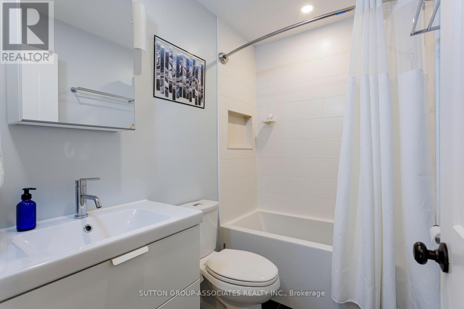 87 Peterborough Avenue, Toronto, Ontario  M6H 2L2 - Photo 29 - W12446218