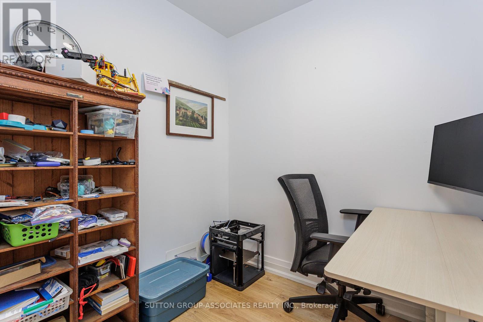 87 Peterborough Avenue, Toronto, Ontario  M6H 2L2 - Photo 32 - W12446218