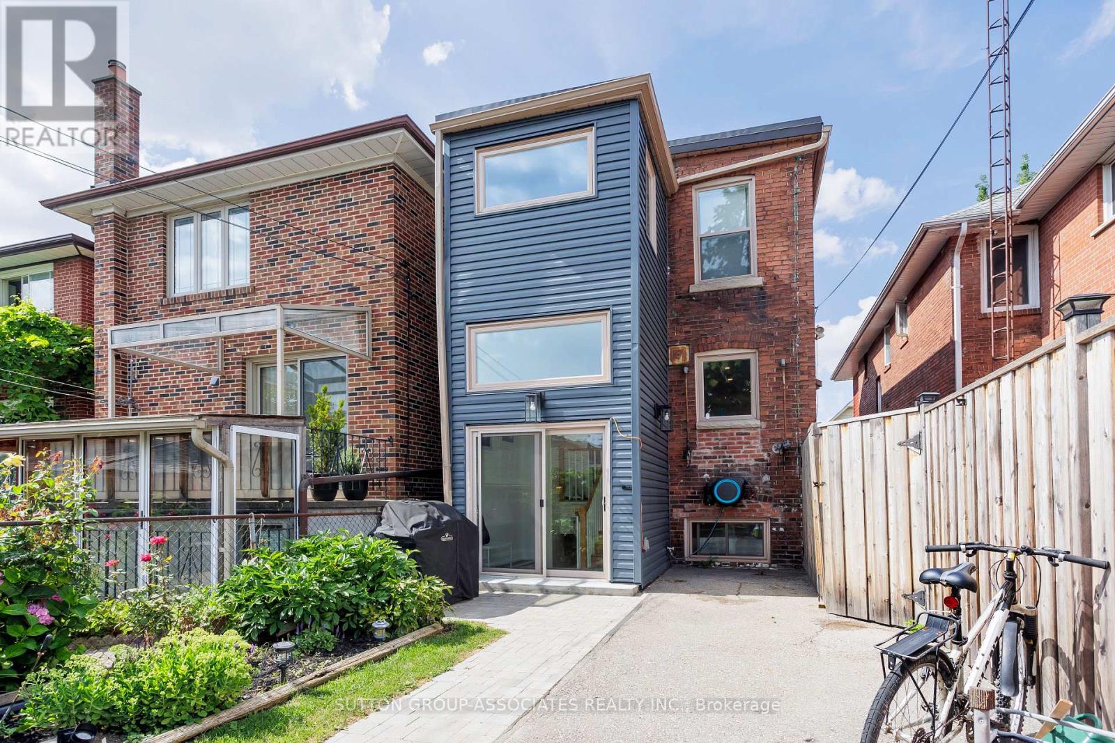 87 Peterborough Avenue, Toronto, Ontario  M6H 2L2 - Photo 37 - W12446218