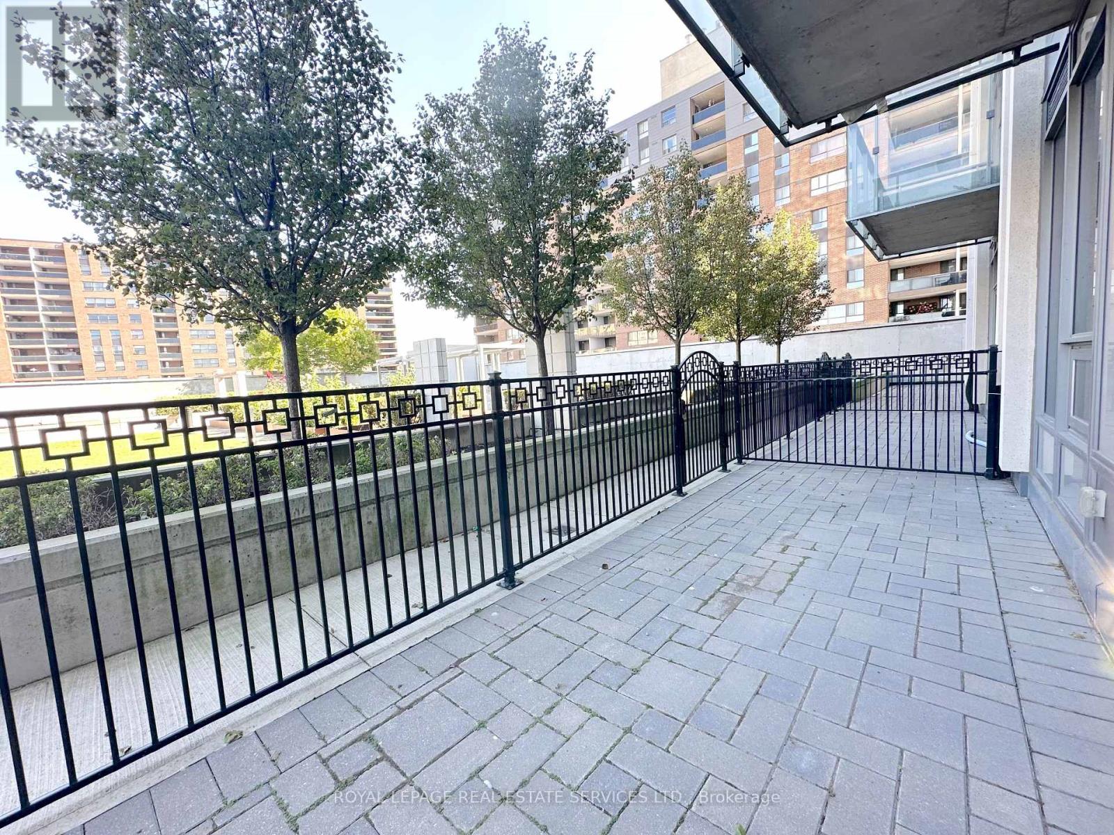 410 - 188 Clark Boulevard, Brampton, Ontario  L6T 0J2 - Photo 14 - W12446233