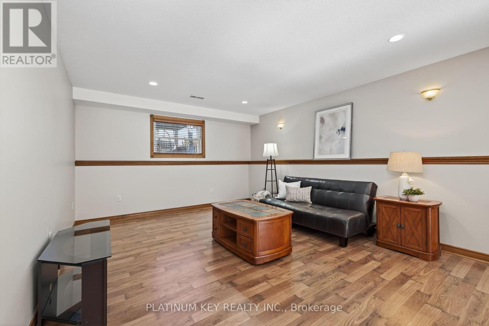 29 Dell Drive, Strathroy-Caradoc (Sw), Ontario  N7G 1C6 - Photo 21 - X12446254