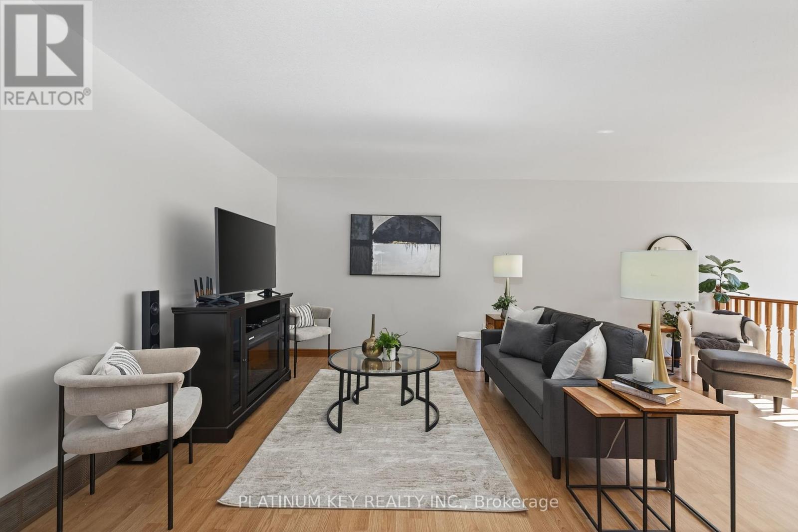 29 Dell Drive, Strathroy-Caradoc (Sw), Ontario  N7G 1C6 - Photo 7 - X12446254