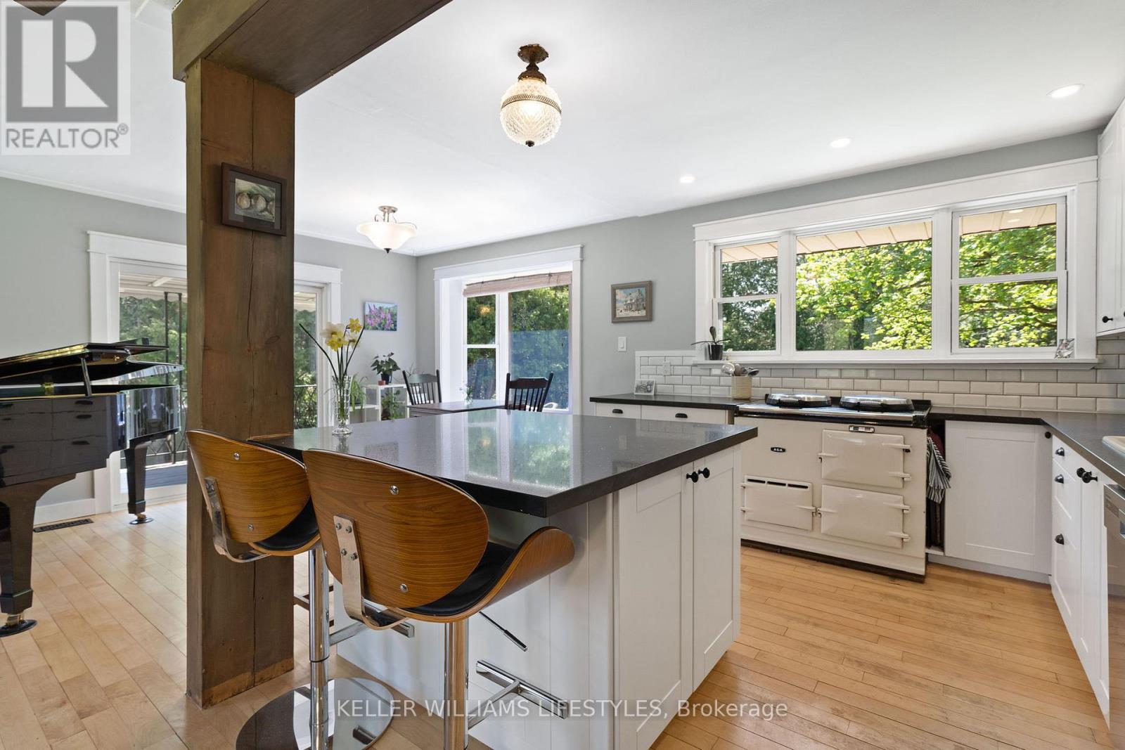 15083 Medway Road, Middlesex Centre, Ontario  N0M 1C0 - Photo 17 - X12446266