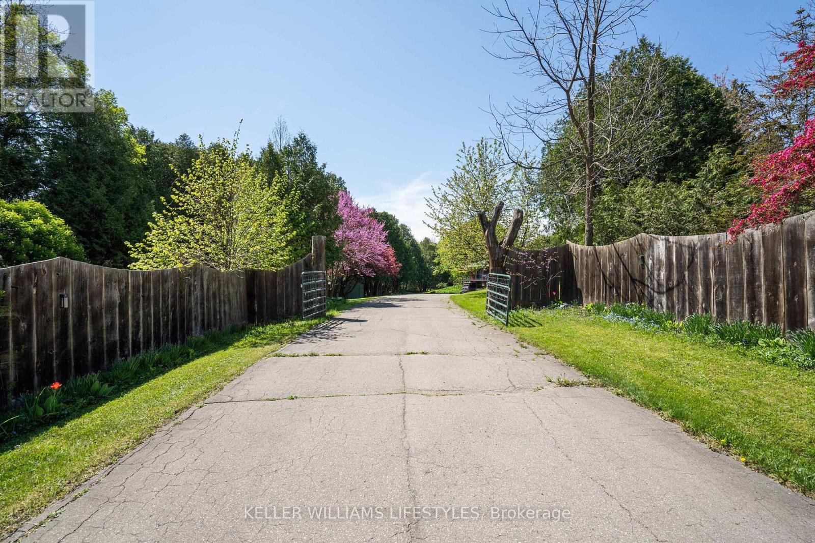 15083 Medway Road, Middlesex Centre, Ontario  N0M 1C0 - Photo 2 - X12446266