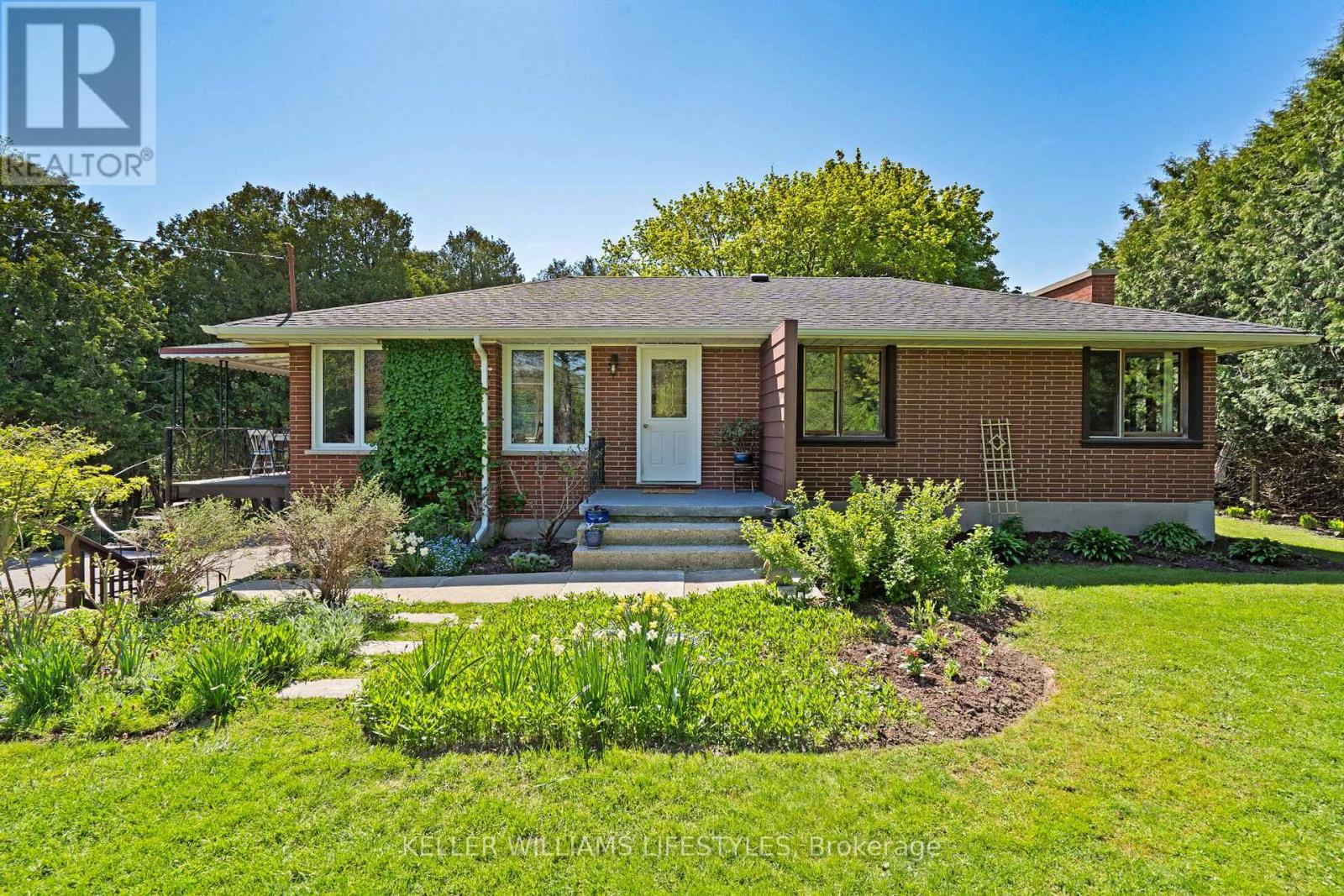 15083 Medway Road, Middlesex Centre, Ontario  N0M 1C0 - Photo 4 - X12446266