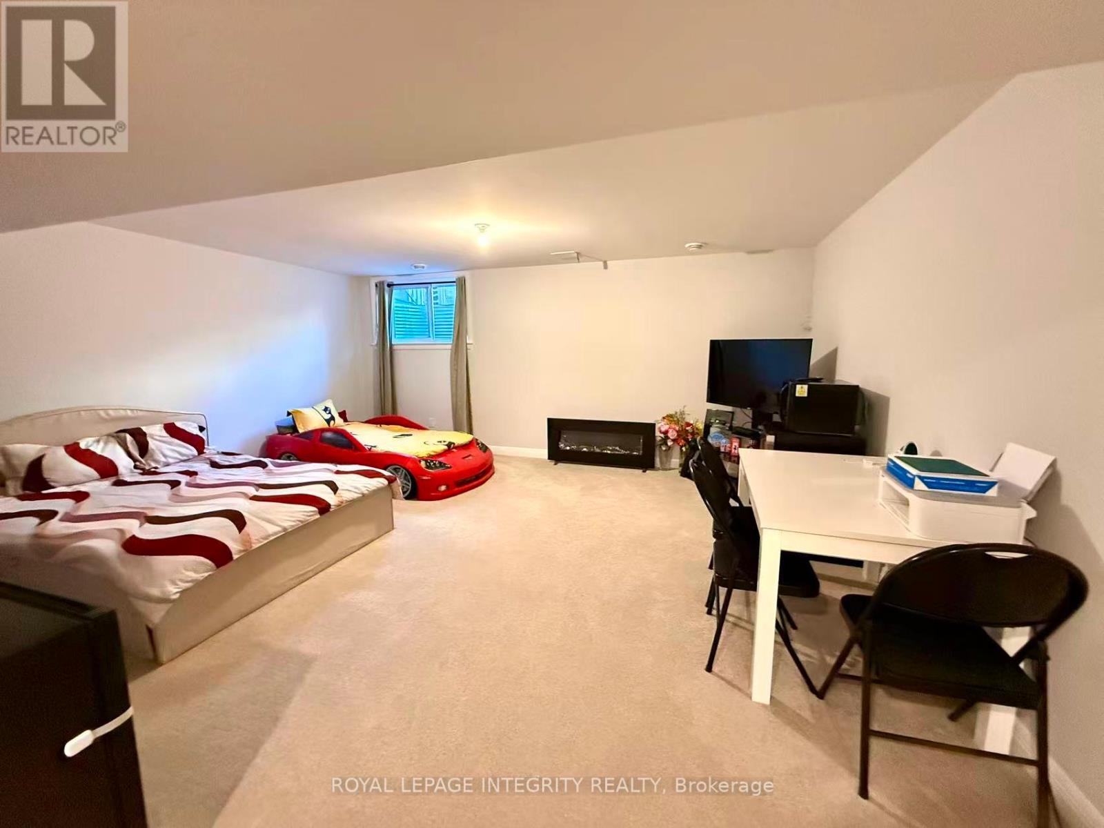 519 Hitzlay Terrace, Ottawa, Ontario  K2T 0R9 - Photo 18 - X12446263