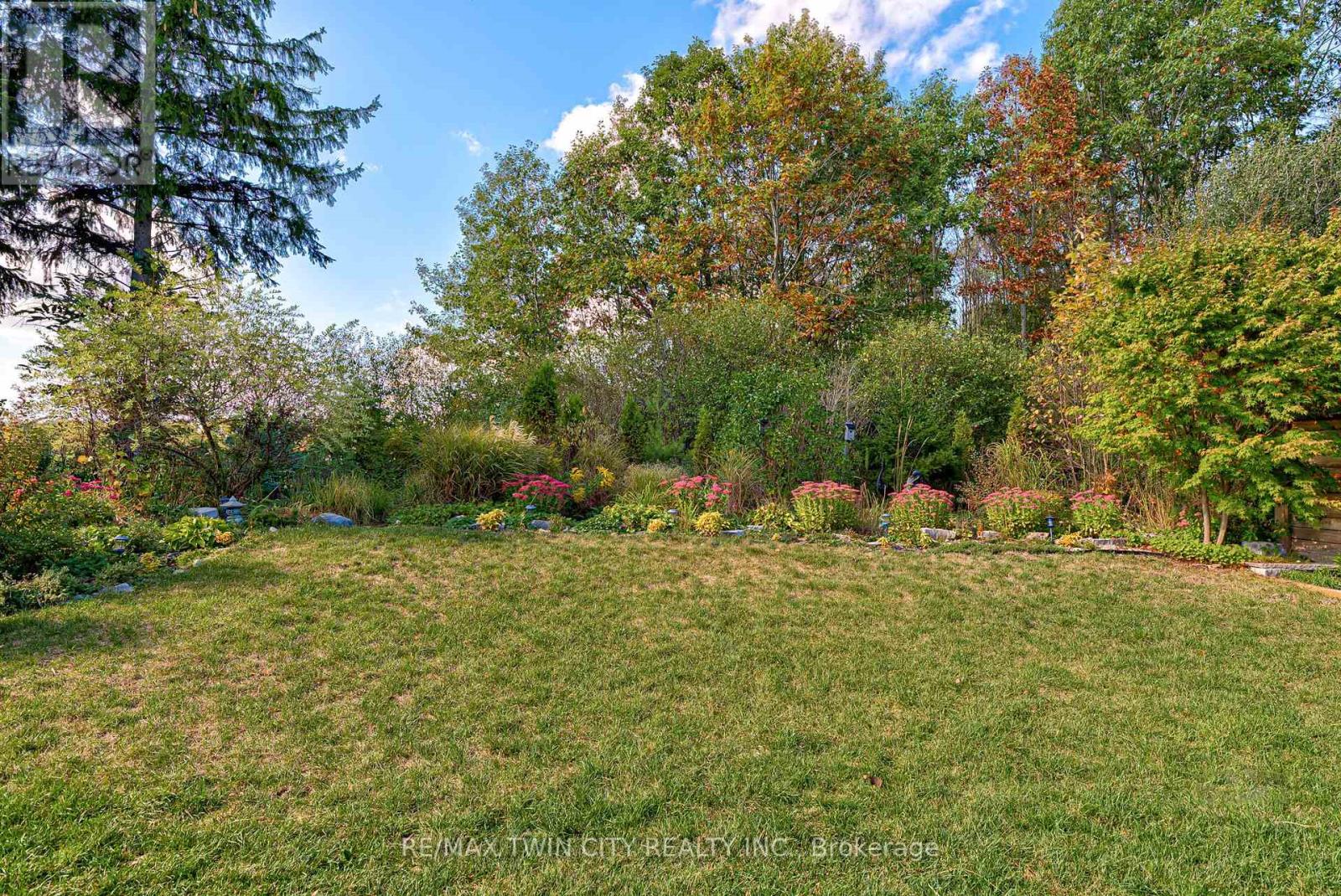 138 Eaglecrest Street, Kitchener, Ontario  N2K 0C4 - Photo 34 - X12446193