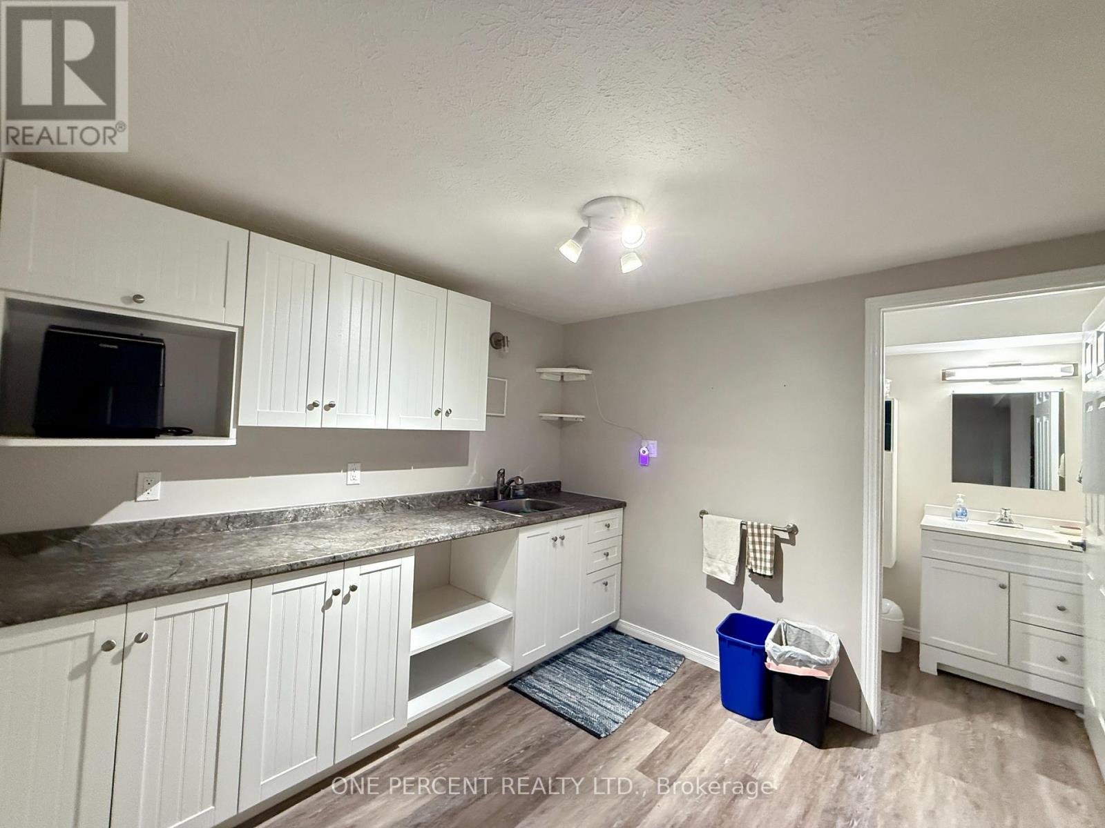 515 1 Street E, Owen Sound, Ontario  N4K 6C4 - Photo 30 - X12446197