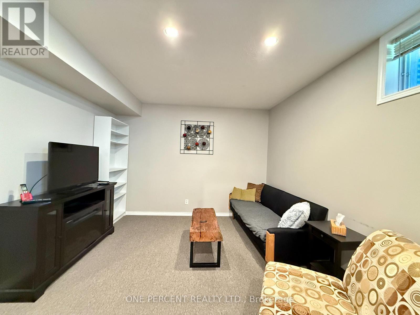 515 1 Street E, Owen Sound, Ontario  N4K 6C4 - Photo 33 - X12446197