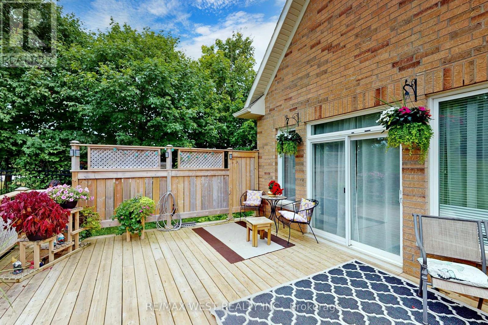 9 Aberfoyle Mill Crescent, Puslinch, Ontario  N0B 2J0 - Photo 42 - X12446215