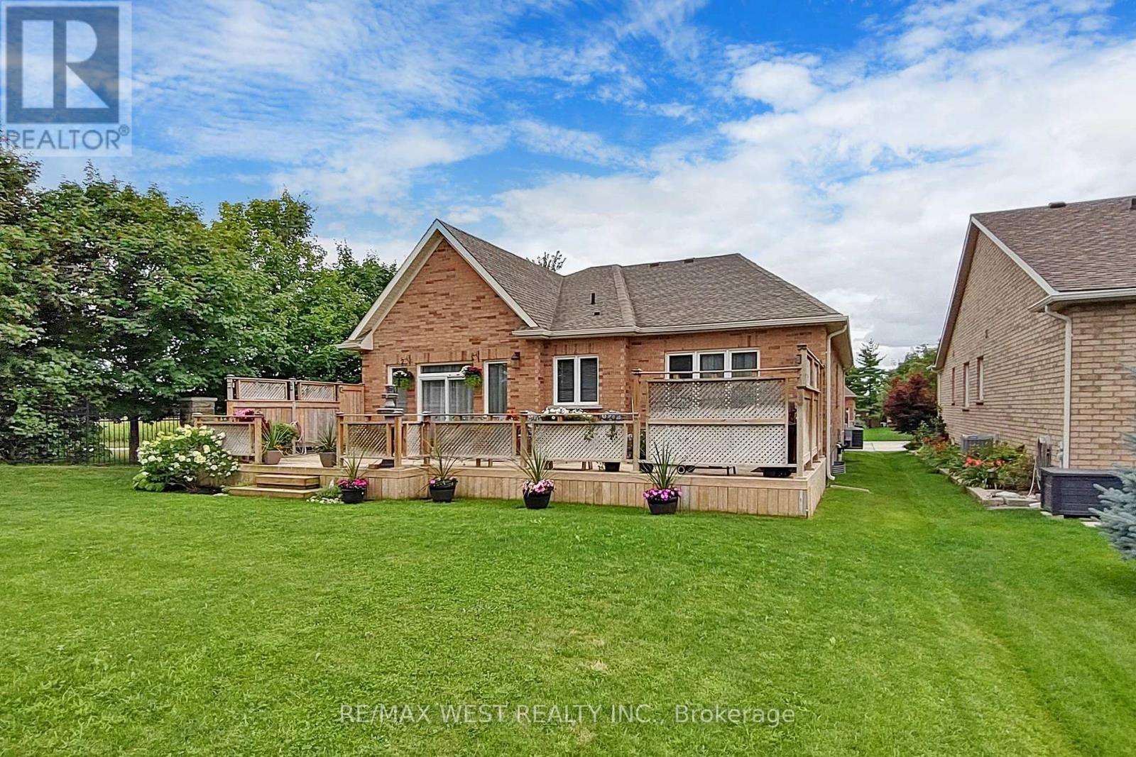 9 Aberfoyle Mill Crescent, Puslinch, Ontario  N0B 2J0 - Photo 46 - X12446215