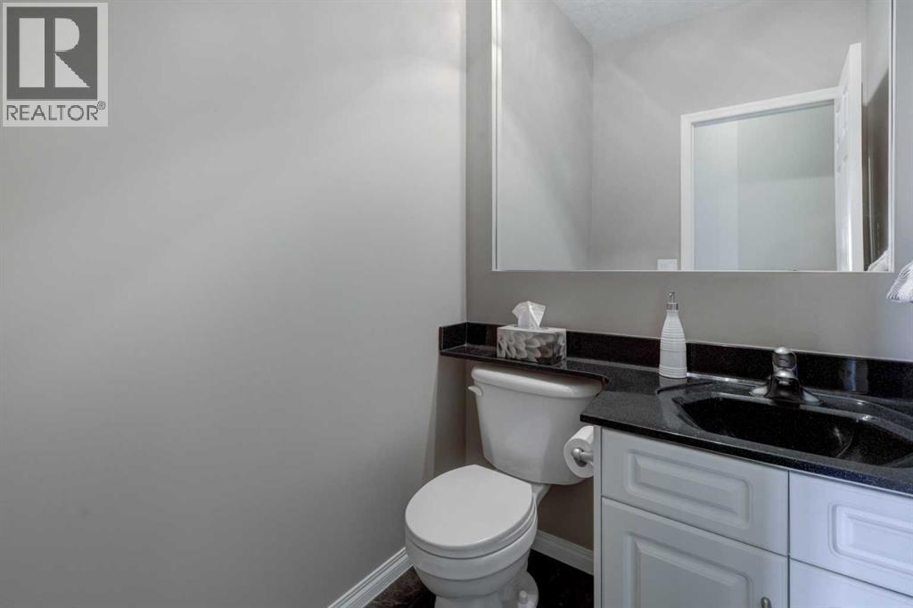 99 Hidden Creek Point Nw, Calgary, Alberta  T3A 6J7 - Photo 20 - A2257857