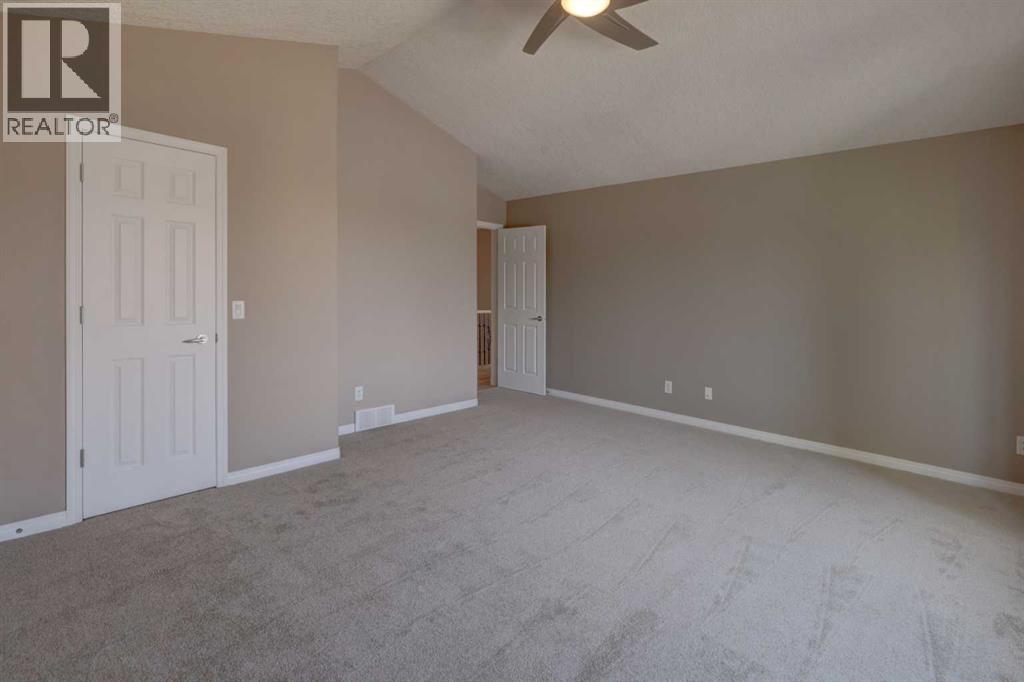 99 Hidden Creek Point Nw, Calgary, Alberta  T3A 6J7 - Photo 35 - A2257857