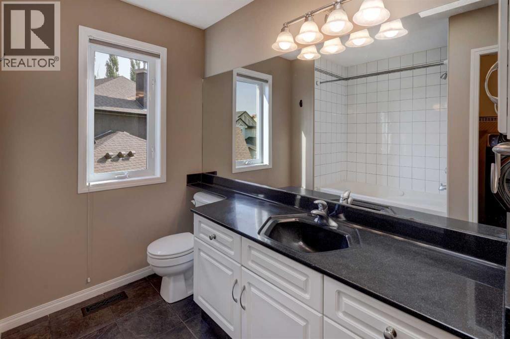 99 Hidden Creek Point Nw, Calgary, Alberta  T3A 6J7 - Photo 37 - A2257857