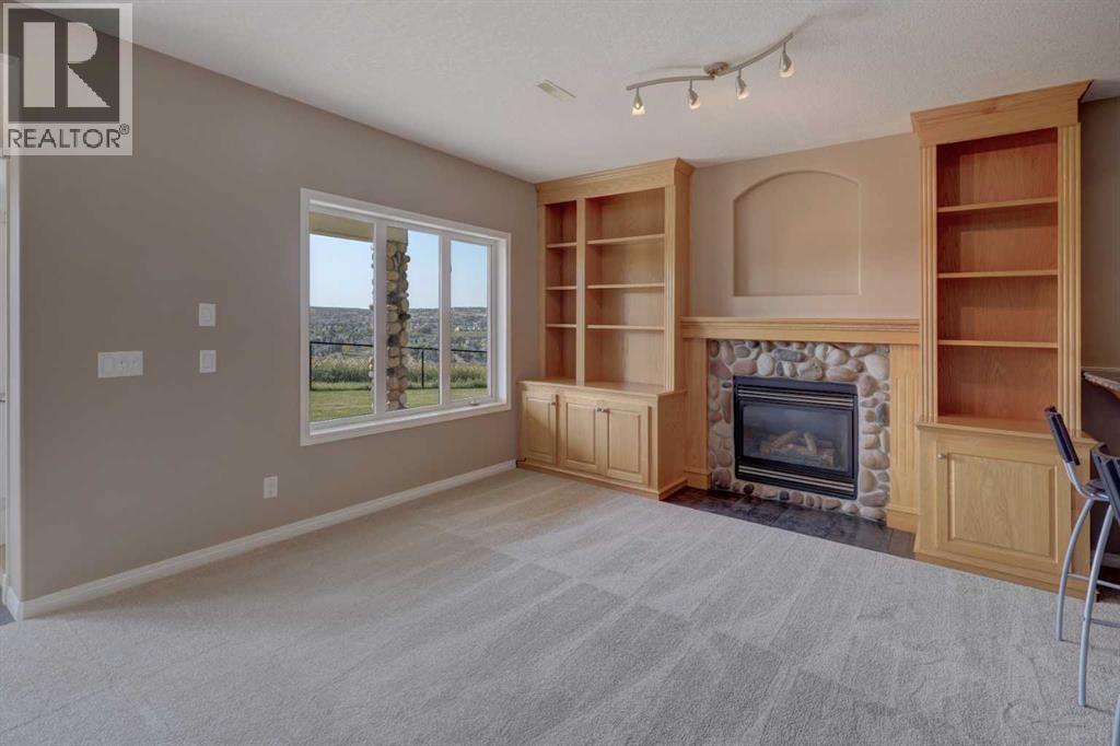 99 Hidden Creek Point Nw, Calgary, Alberta  T3A 6J7 - Photo 40 - A2257857