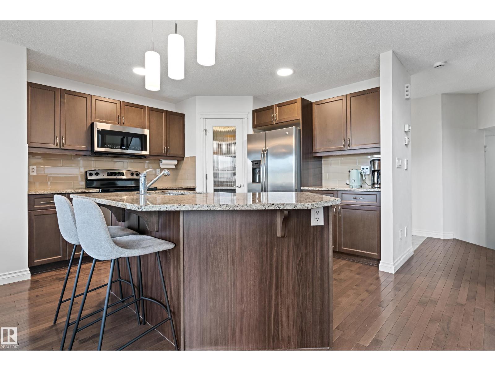 17720 10 Av Sw, Edmonton, Alberta  T6W 2A1 - Photo 6 - E4460974